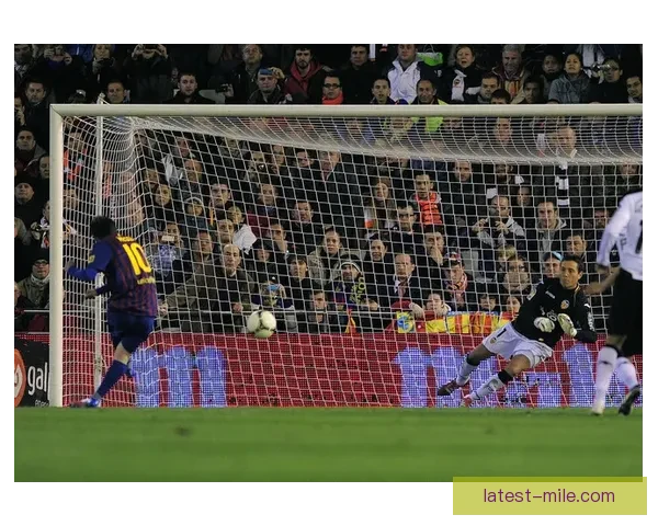 姆本巴欧联杯客场头球破门助队首开纪录助力球队迎来关键胜利